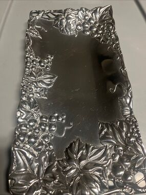 1996 Arthur Court Bread Tray grapes leaves aluminum